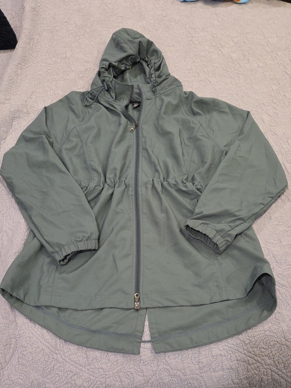 Kirkland Hooded Anorak Rain Jacket Windbreaker - Sage Green, Size XL, NWOT!